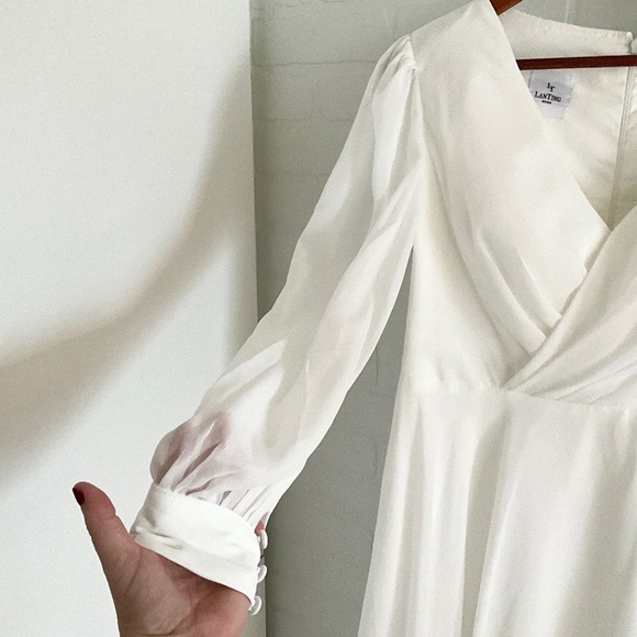 White Wedding Dress with Timeless Elegance - Picture 13 of 16